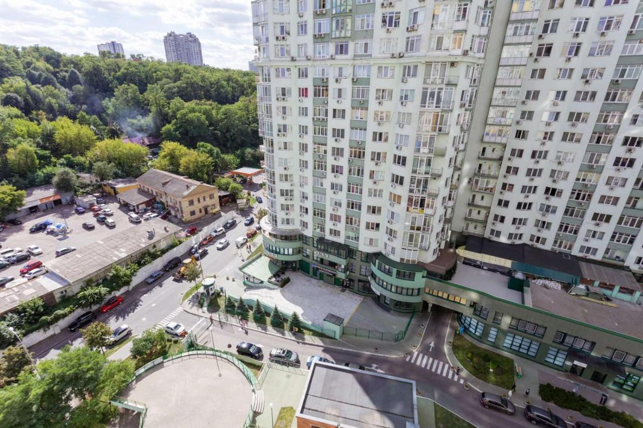 Navit Apartments With Breakfast, Near The Railway Station, The City Center And The Park Κίεβο Εξωτερικό φωτογραφία