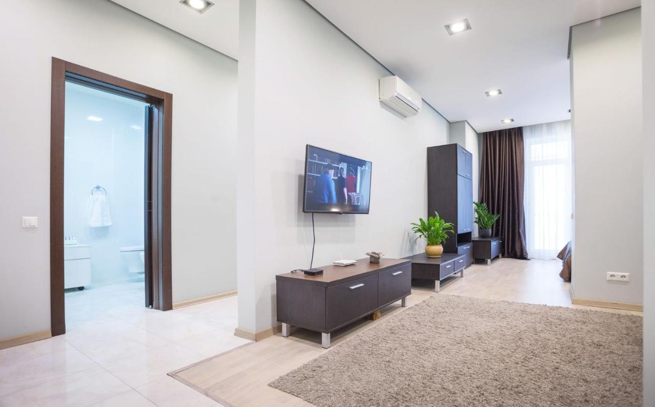 Navit Apartments With Breakfast, Near The Railway Station, The City Center And The Park Κίεβο Εξωτερικό φωτογραφία